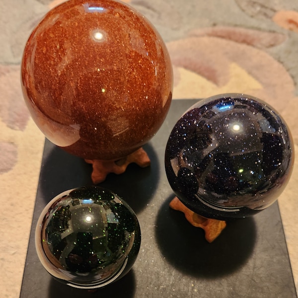 Sandstone Spheres