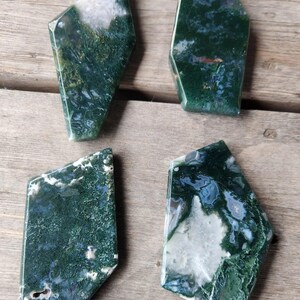 Small Moss Agate Slabs, Natural Green Crystal Decor, Calming Meditation Stones, Reflection,