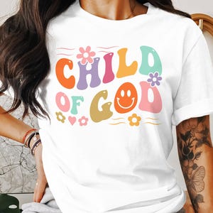 Kind Gottes PNG, gewellte Schrift SVG, Hippie T-Shirt Design, Hoodie Druck, lustiges Zitat Digital Download, Hipster Christian Kleidung