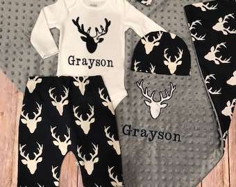 Ensemble bébé garçon imprimé cerf, coffret cadeau vêtements pour bébé, couverture imprimé daim bleu marine et blanc, cadeau baby shower