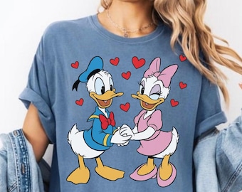 Camiseta Comfort Colors® Disney Margarida e Pato Donald para Casal, Camisetas de Dia dos Namorados, Camiseta Margarida e Pato Donald, Presente de Dia dos Namorados, Camisetas Disney para Casais em Lua de Mel