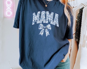 Comfort Colors® Mama Shirt, Floral Mom Spring Tee, Trendy Mom Tshirt, Women's Flower Mama Shirt, Spring Pregnancy Reveal Gift for New Mom