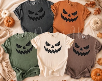 Koszulki z motywem twarzy na Halloween z grupy Comfort Colors®, koszulka dla nauczyciela z motywem twarzy dyni w stylu retro, koszulka z motywem upiornego sezonu na Halloween, koszulka z jesiennym kostiumem dyni