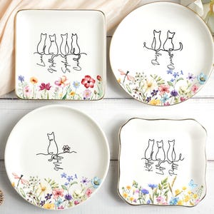 Personalized Cat Floral Ring Dish, Custom Cat Name Jewelry Dish, Cat Mom Gift, Cat Lover Trinket Tray, Cute Pet Lover Present