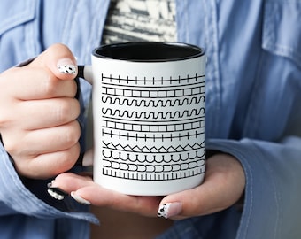 Tasse mit versteckter Fluch: Lustiges Geschenk für Kollegen