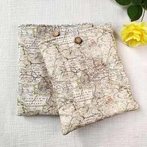 Handmade Quilted Cotton Book Sleeve - Kindle Scribe case iPad case Padded Book Protector  26cm*21cm