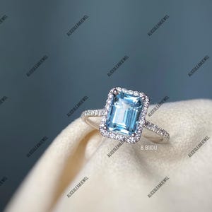 Vintage Aquamarine Gemstone Ring 925 Sterling Silver Aquamarine Ring Promise Ring Gift for Her Emerald Cut Aquamarine Ring Dainty Aquamarine