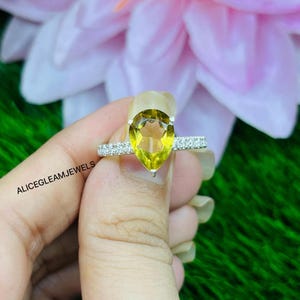 Gelber Saphir Ring Gelber Saphir Ring 925 Sterling Silber Gelber Saphir Ring September Geburtsstein Ring Hochzeitstag