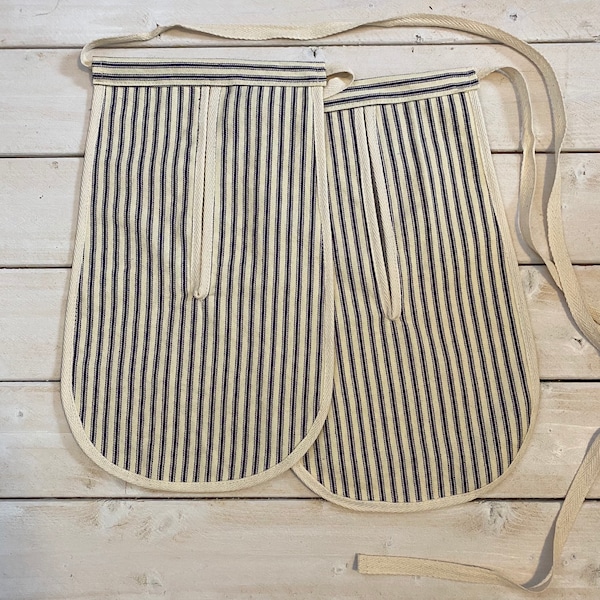 18th century pockets, 17th century pockets, colonial costume pockets blue stripe