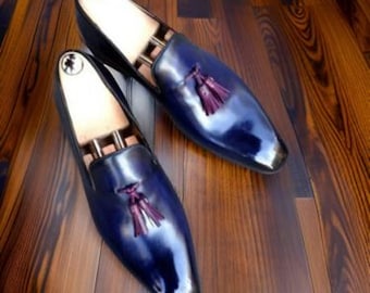 Maßgeschneiderte handgemachte Slip-On-Loafer aus echtem Leder - Herrenschuhe mit blauer Patina-Quaste