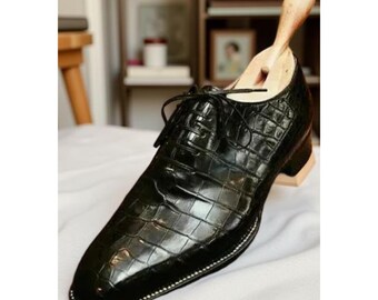 Zapatos de vestir de piel negra con estampado hechos a mano: Goodyear Welted
