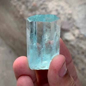 Stunning aquamarine crystal from Skardu, Pakistan