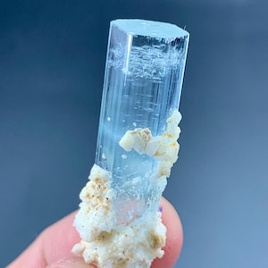 Aquamarine Crystal: 31 Carat Blue Gemstone from Pakistan