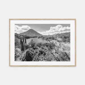 Póster fotográfico de Guatemala con impresión horizontal, arte en blanco y negro de Guatemala, fotografía de pared de Guatemala, viajes a Guatemala, póster de mapa