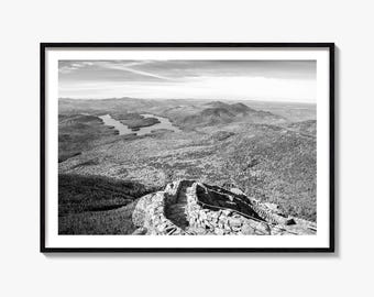 Impresión de fotografía de bellas artes en blanco y negro de las montañas Adirondack, póster de Lake Placid, Nueva York.
