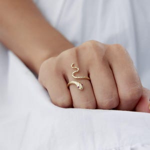 14K Solid Gold Snake Ring, Handmade Snake Ring, Dainty Gold Ring for Her