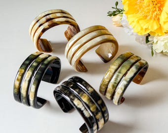 Natuurlijke ossenhoorn armband echte hoorn armbanden brede manchet buffelhoorn sieraden ongeveer 3,5 cm hoogte:
