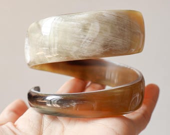 Natuurlijke ossenhoorn spiraal slangenarmband echte hoorn armbanden brede manchet buffelhoorn sieraden boho armband cadeau voor haar