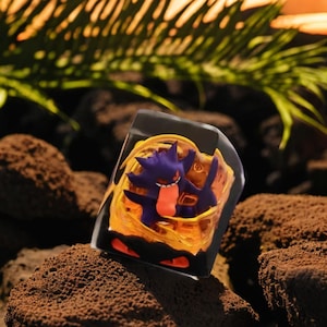 Anime Artisan Keycap，Custom Transparent Resin keycap,Cute ESC Keyboard Cap，Handmade Keycap For Mechanical keyboard，Cherry MX，Gift