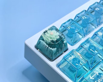 Tecla artesanal Blue Daisy, tecla de resina transparente personalizada, tecla hecha a mano, tecla de perfil SA para teclado mecánico, Cherry MX, regalo