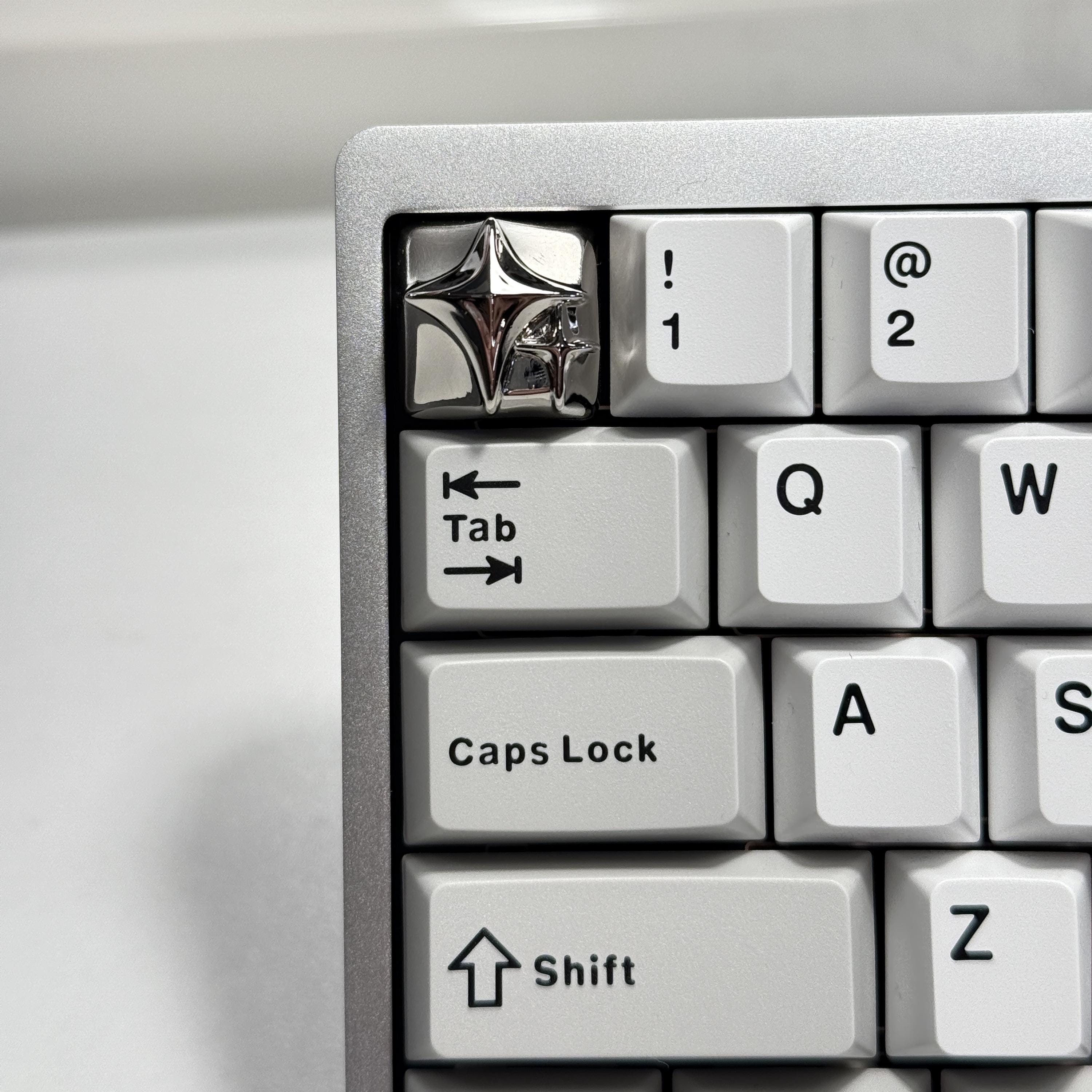 qwer Artisan Handmade Key Cap トレカ ヒナ md Original Silver Star Artisan Keycap，custom Personalized Metal