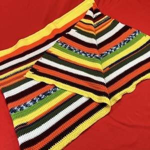 Tovaglia/copridivano vintage all'uncinetto, realizzata a mano, multicolore, 65x25 cm