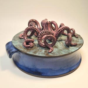 Handmade Ceramic Octopus Casserole Dish: Unique Pottery Baking Pot