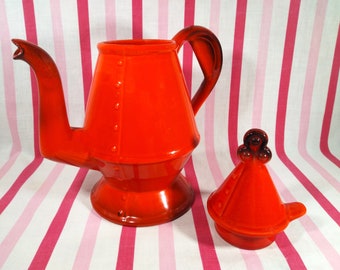 Beautiful Mid Century Metlox Poppytrail Vernon Red Rooster 2pc Coffee/Tea Pot