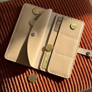 Leren damesportemonnee, gepersonaliseerde rugzaktas, reisaccessoires, geldenvelop clutch, cadeau voor haar moeder vrouw meisje chequeboek Cove
