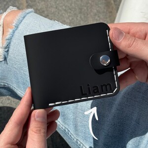 Cartera de cuero minimalista personalizada, accesorios de cuero hechos a mano, linda cartera con forma de libro personalizada, regalo de cumpleaños único para papá, mamá, niño y niña.