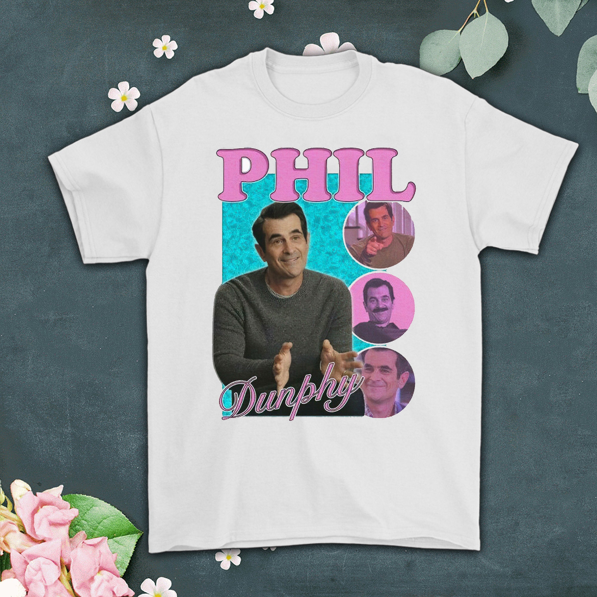 Discover Phil Dunphy Modern Family Classic T-Shirt