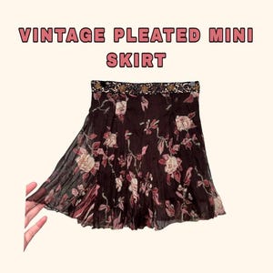 Vintage pleated mini skirt