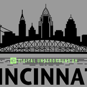 Può includere: Una grafica in bianco e nero con lo skyline di Cincinnati, Ohio, un ponte e la scritta "CINCINNATI" in lettere grandi e in grassetto. È presente anche il testo "DIGITAL UNDERGROUND OH" in un carattere più piccolo.