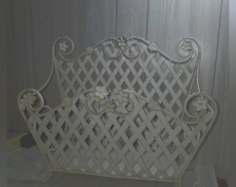 Vintage Magazine Holder PORTARIVISTE From the 60s by Rodolfo