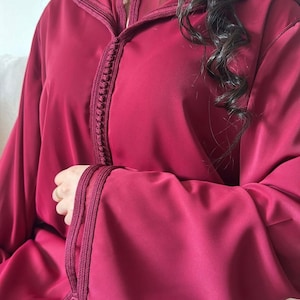 Burgundy Elegance: Classy Hand-Embroidered Jellaba for Traditional Engagement Moments