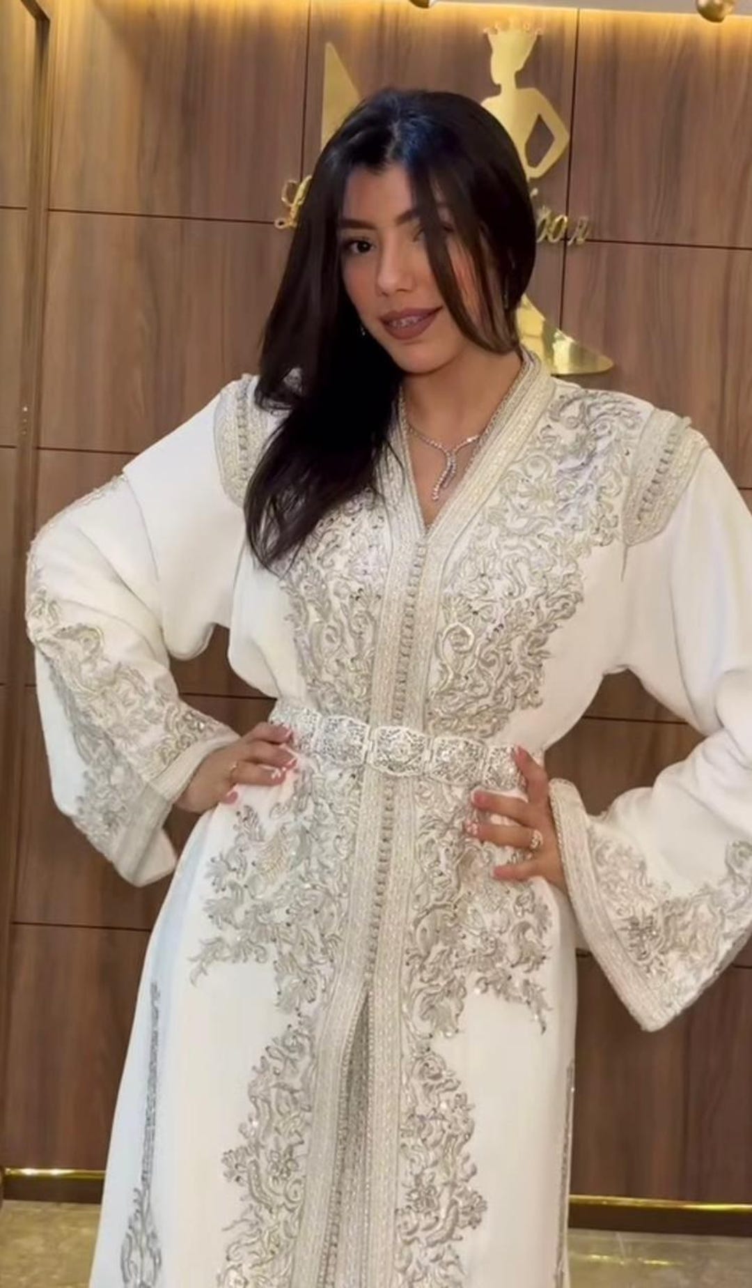 Handcrafted White Moroccan Bridal Caftan: Silver Embroidery