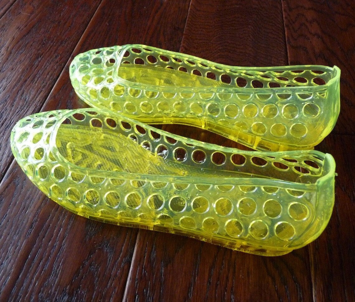 yellow jelly shoes