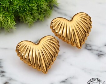 Titanium Heart Stud Earrings, Gold Ribbed Heart Earrings, Textured Stainless Steel Studs, Trendy 2024 Jewelry, Elegant Gift for Women