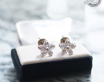 Boucles D'oreilles En Forme De Coeur En Forme De Coeur, Motif Fleur D Amour En Acier Inoxydable 2 Tons Paire