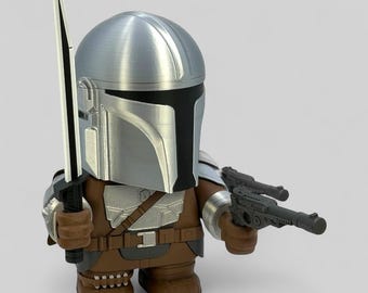 Chunk Mandalorian Din Djarin Figure