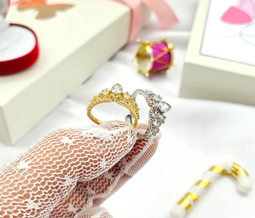 Fairley Crown Ring - Gold main image 1