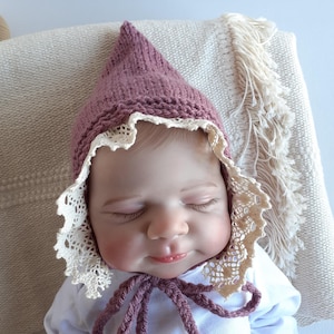 Cappellino lavorato a maglia per neonato in stile cottagecore - Cappello a punta per neonato in stile vintage - Regalo per baby shower in stile rustico