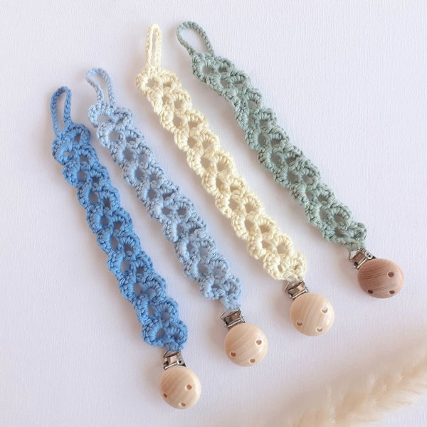 Hand crocheted baby soother holder clip Gender neutral pacifier dummy chain Handmade boho baby shower gift Cotton anti drop binky clip