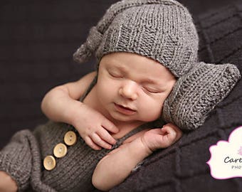Newborn knit photo outfit,newborn photo prop,baby knot elf hat romper overalls set,newborn boy coming home outfit, baby shower gift unisex