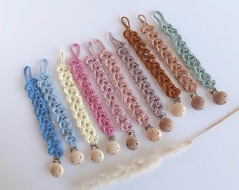 Baby pacifier clips dummy Handmade crochet pacifier holder soother chain Gender neutral baby gift accessory Cotton binky paci clip anti-drop