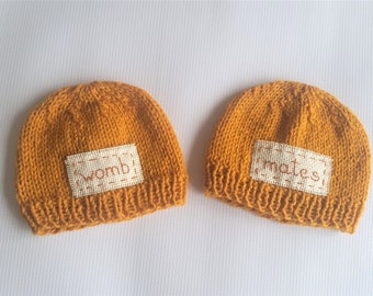 Personalized twins knit hats-newborn twins photo prop-baby twins womb mates hats set-twins parents mom handmade gift-twins hospital beanies