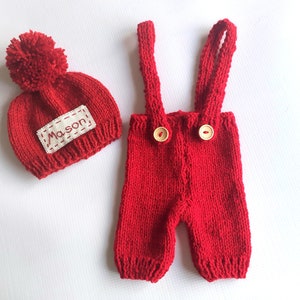 Baby newborn Santa knit outfit Personalized option Baby's first Christmas pom Santa photo prop Handmade Christmas baby shower gift unisex Red Pom Beanie set