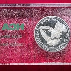TIER 1 RARITY &lt;500 Made • 1986 Engelhard The American Prospector Proof in Vintage DuPont HCA Lucite Paperweight • 1 oz Fine Silver Round