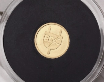 1/4g Pure Gold Round in Capsule • 0.25 Grams Fine Gold (.9999) • EDC Plug on Whatnot Design