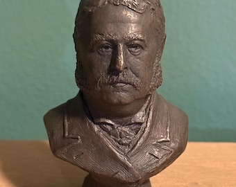 1977 Franklin Mint Presidential Bust Vintage Solid Bronze Statue, Chester A. Arthur (1881-1885)